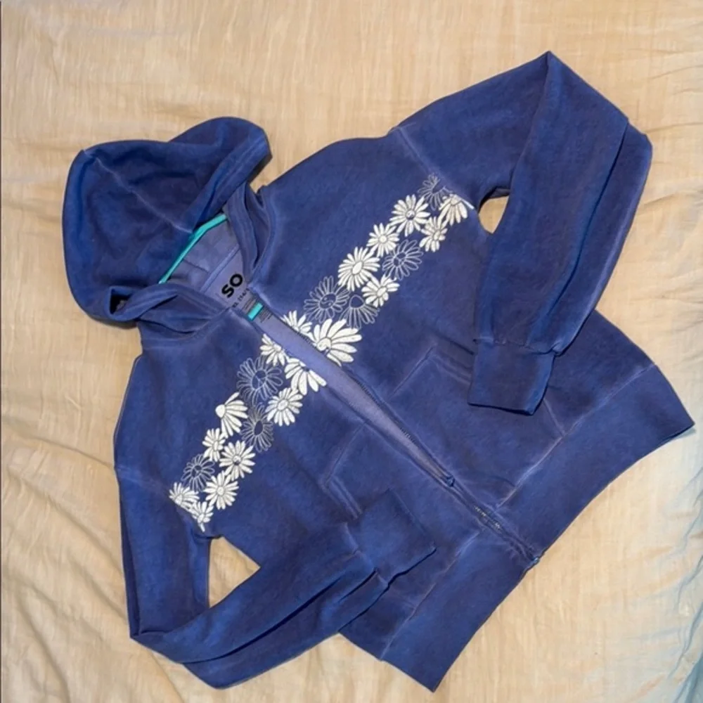 💜3/$12💜 SO Blue and White Floral Embroidered Hoodie Jacket